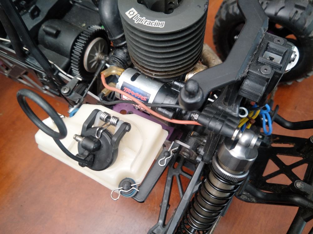 Revo Fuel Tank Adaptor Set for HPI Nitro Savage #85058X - rc4me.US